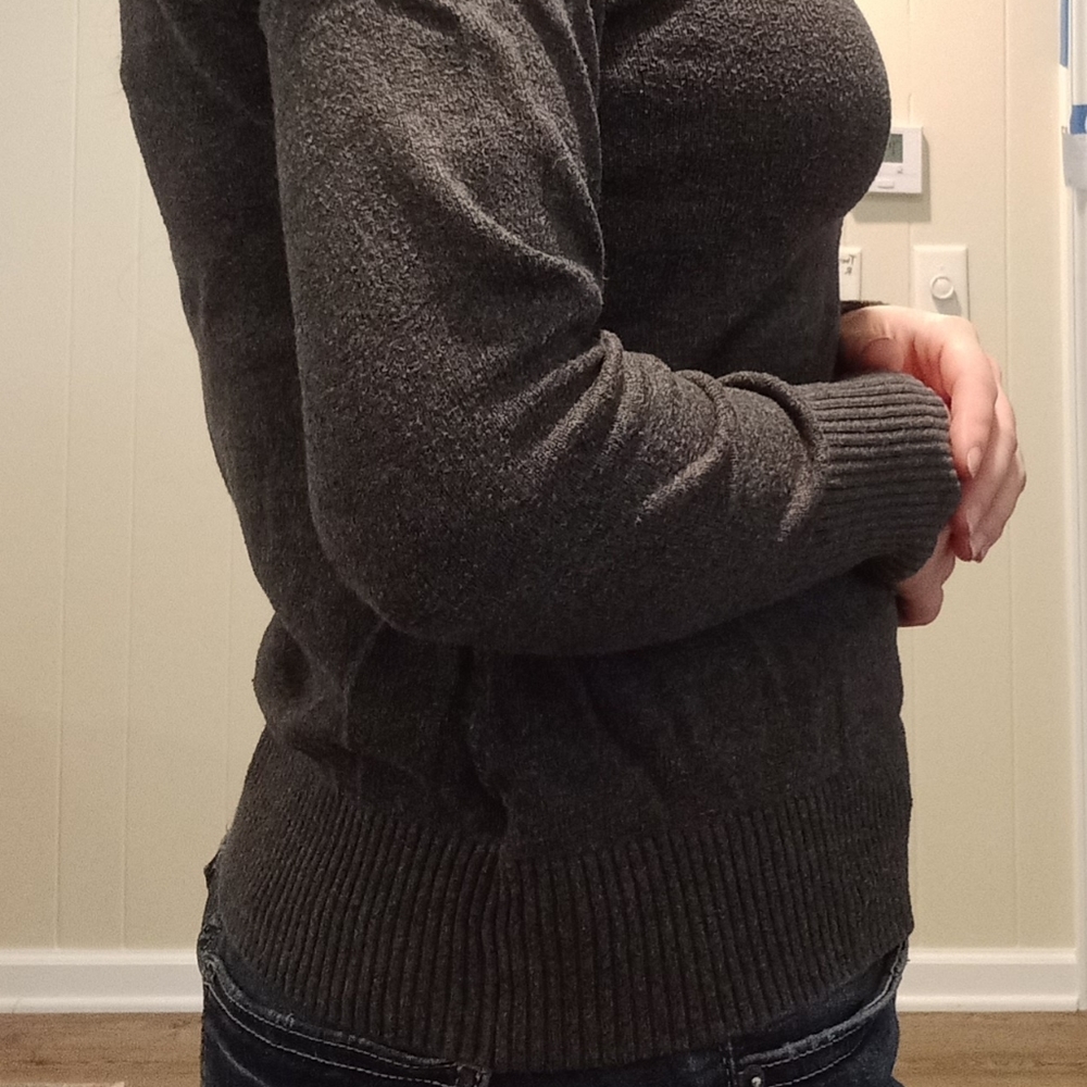 Simple Top - Picture 4 of 4